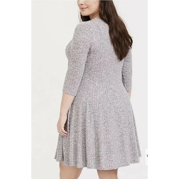 Torrid Womens Dress Size 2X Soft Plush Light Grey Ribbed Fluted Scoop Neck - Picture 2 of 9